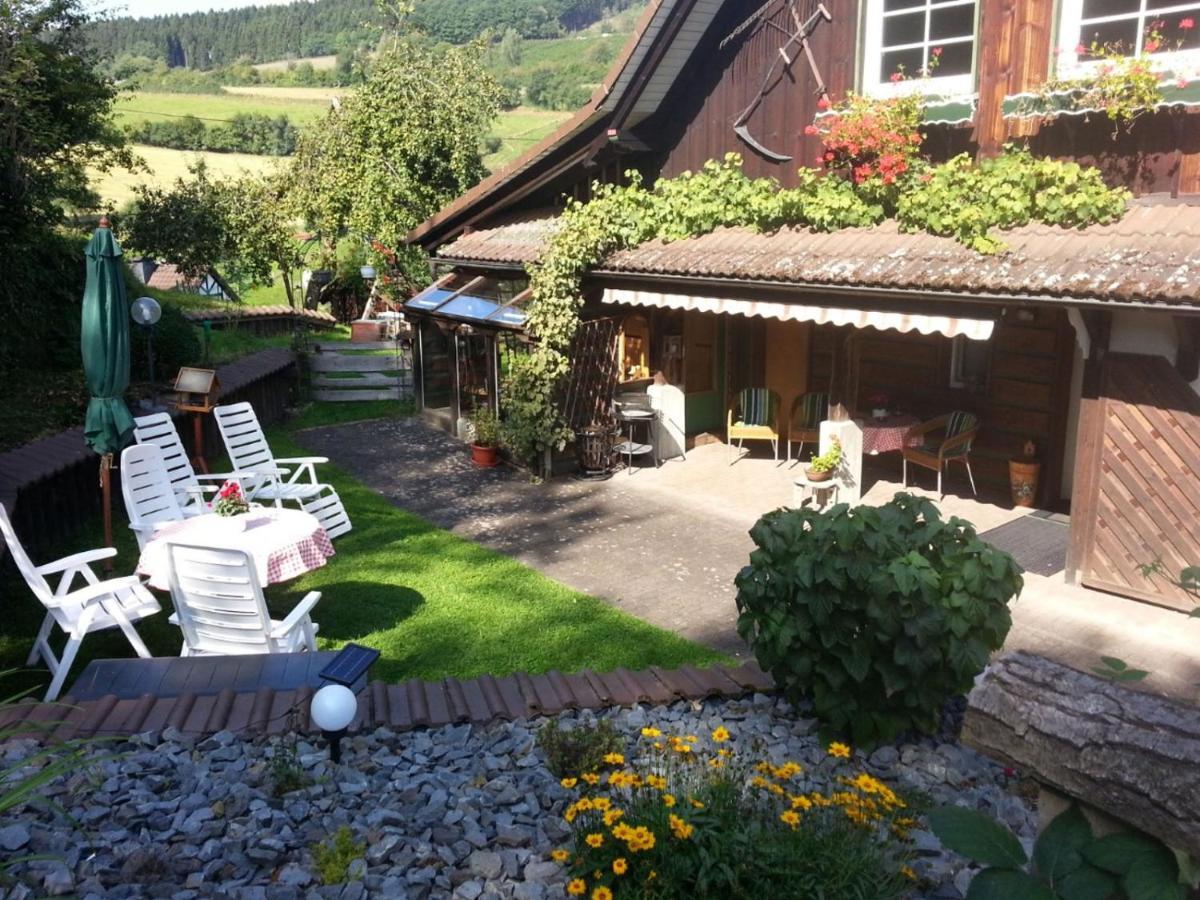 Ferienwohnung Hirtenhaus Attendorn Buitenkant foto